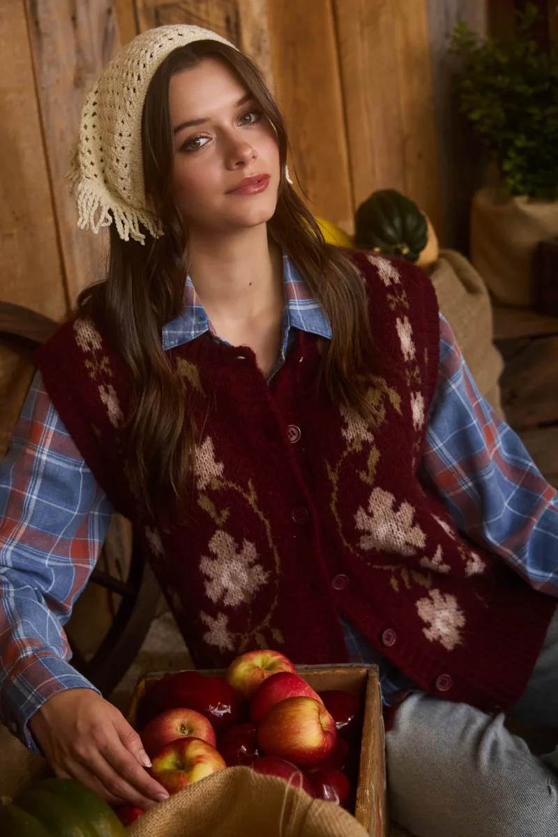 Floral Embroider Sweater Vest - Image 3