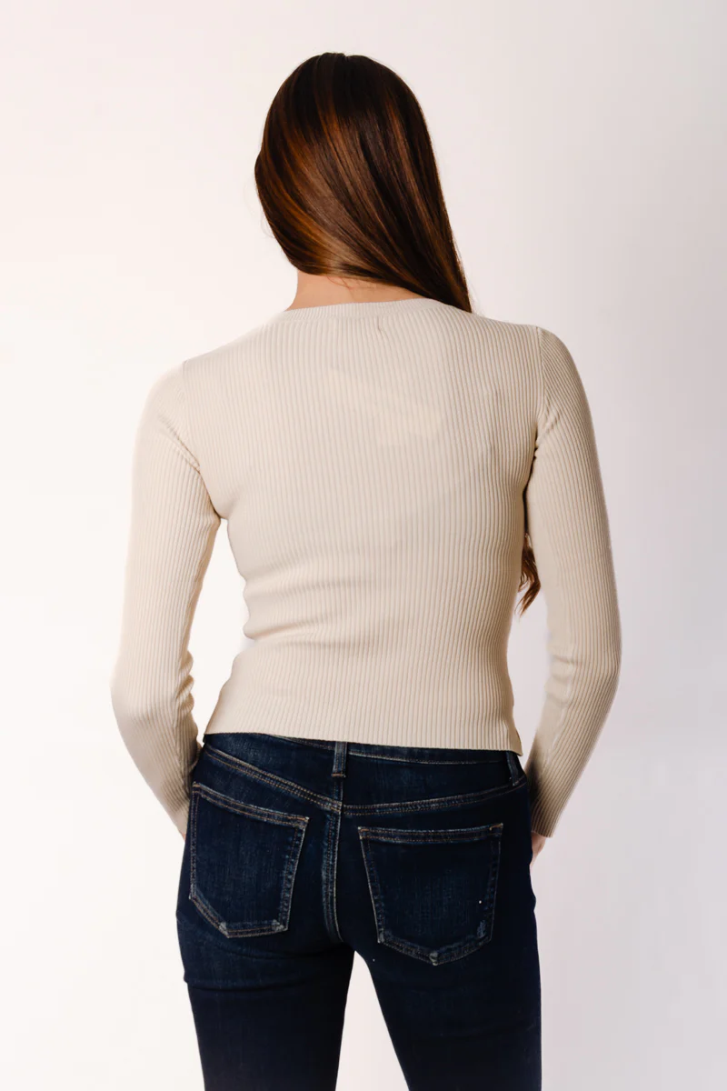 Sandy Long Sleeve - Image 4