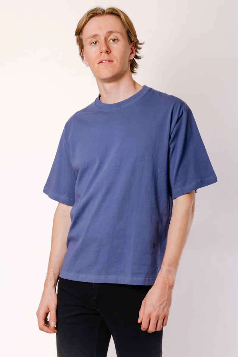 Eazy Box Tee